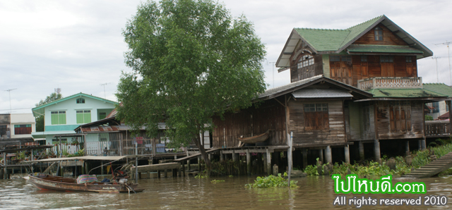 ร่องเรือหางยาวชมวิถีชีวิตสองฝั่งน้ำ