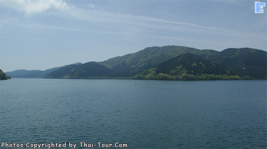 ทะเลสาบอาชิ