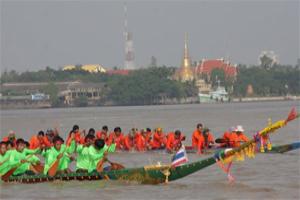 แข่งขันเรือยาว-หน้าเมืองพระประแดง-ประจำปี-2554